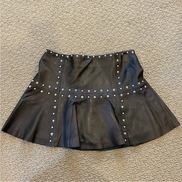NWT- Parker Cyrus Studded Leather Flounce Mini Skirt - Picture 2 of 5